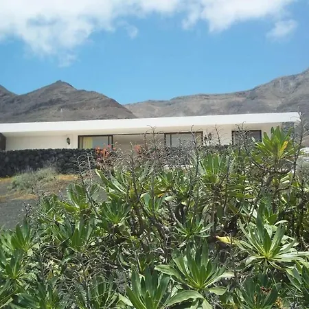 Sleeps 4 Wifi T691442 Сasa de vacaciones